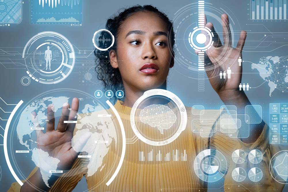 Kvinna som står vid en touchscreen